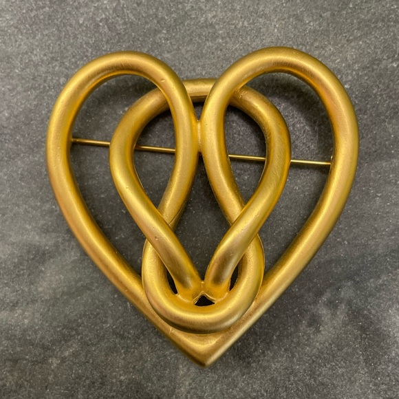Vintage Givenchy Matte Gold Heart Brooch - Picture 1 of 8